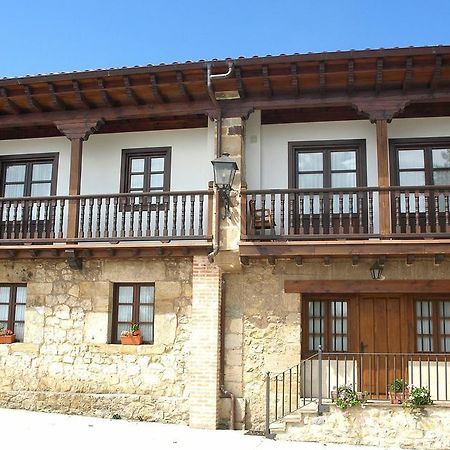 Apartamentos Llave De Santillana Santillana del Mar Luaran gambar