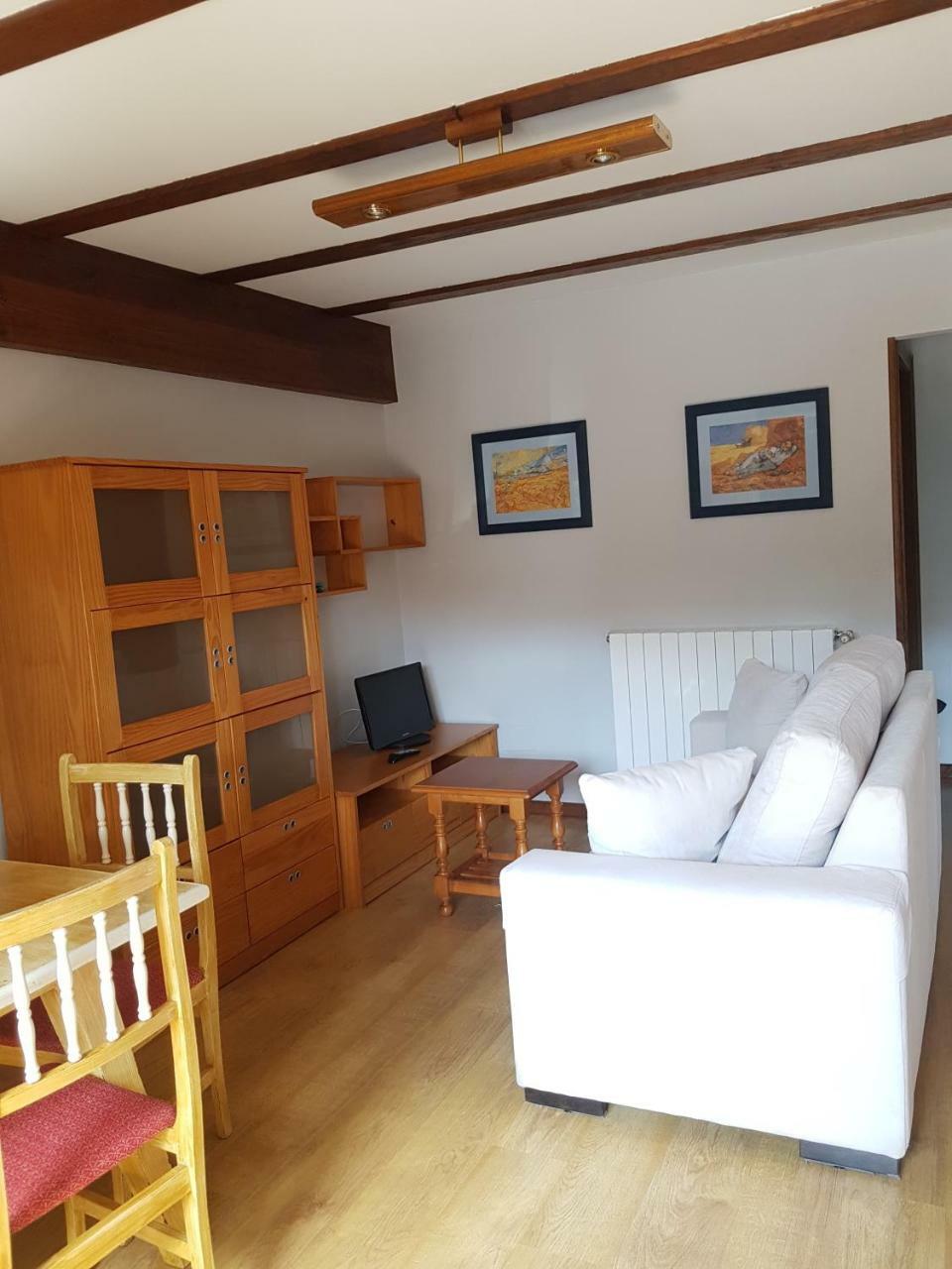Apartamentos Llave De Santillana Santillana del Mar Luaran gambar